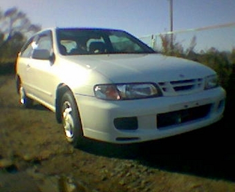 2000 Nissan Pulsar