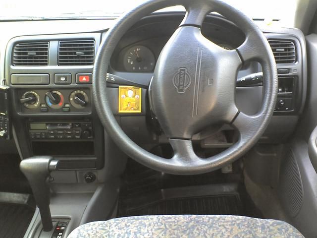2000 Nissan Pulsar