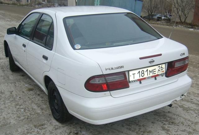 2000 Nissan Pulsar