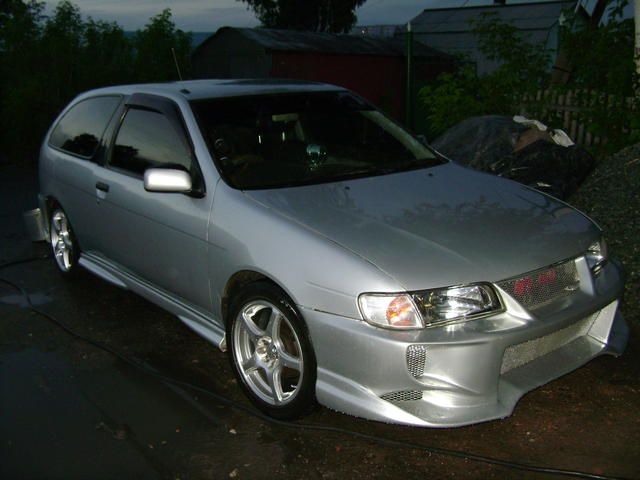 2000 Nissan Pulsar