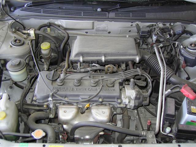 2000 Nissan Pulsar Images
