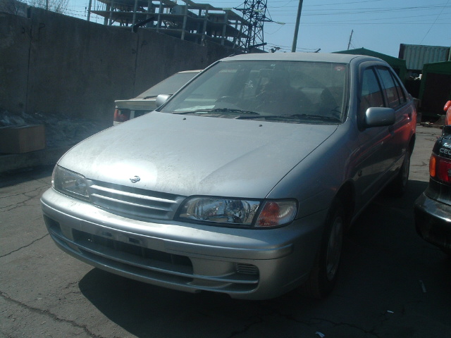 2000 Nissan Pulsar Pics