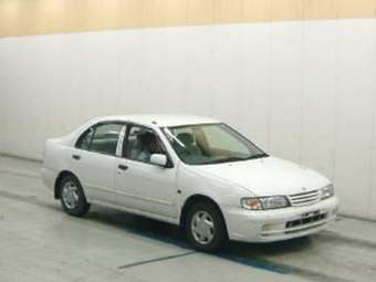 2000 Nissan Pulsar Images