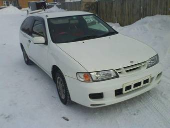 2000 Nissan Pulsar Pics