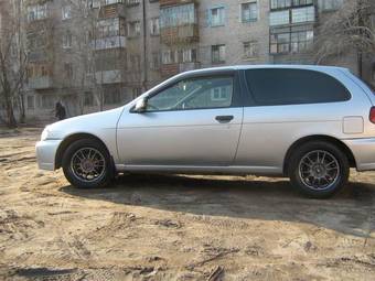 2000 Nissan Pulsar Wallpapers