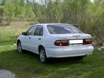 2000 Nissan Pulsar Photos