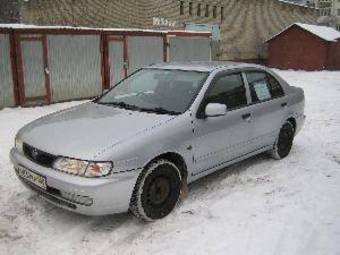 2000 Nissan Pulsar Pictures