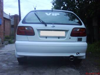 2000 Nissan Pulsar Photos