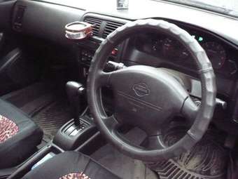 Nissan Pulsar Serie S-RV
