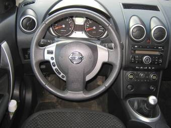 2007 Nissan Qashqai Pictures