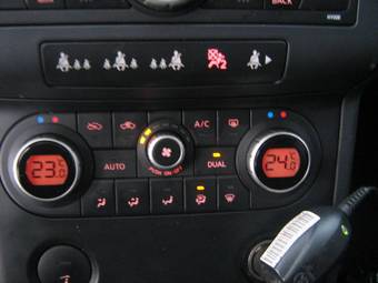 2008 Nissan Qashqai Photos