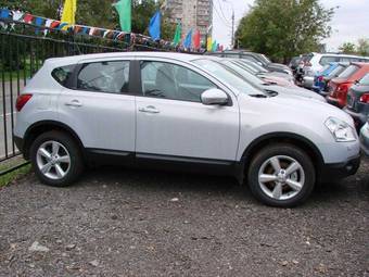 2009 Nissan Qashqai Pictures