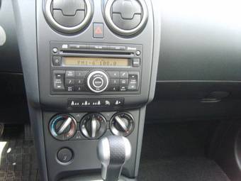 2009 Nissan Qashqai Pics