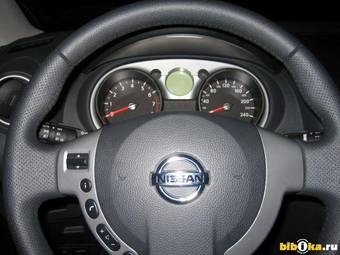 2009 Nissan Qashqai Photos