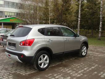 2009 Nissan Qashqai Pictures
