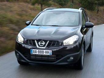 2010 Nissan Qashqai Images