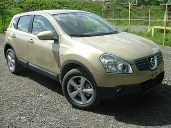 2010 Nissan Qashqai Pictures