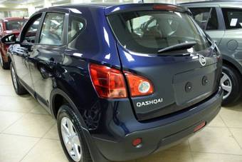 2010 Nissan Qashqai Photos