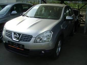 2010 Nissan Qashqai Photos