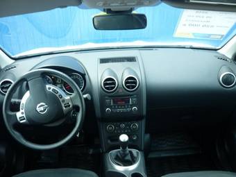 2010 Nissan Qashqai Wallpapers