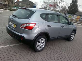 2010 Nissan Qashqai Pictures
