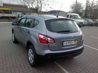 2010 Nissan Qashqai Photos
