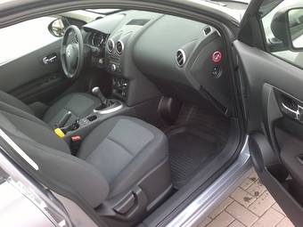 2010 Nissan Qashqai Pictures