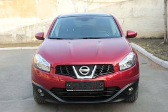 2010 Nissan Qashqai Images