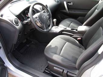 2010 Nissan Qashqai Pics