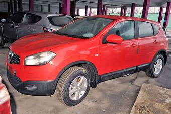 2011 Nissan Qashqai Photos