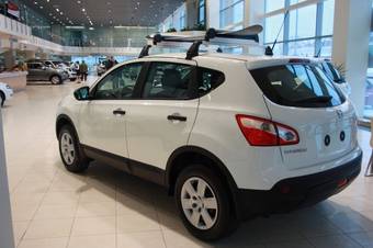 2011 Nissan Qashqai Pictures