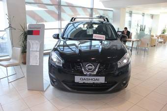 2011 Nissan Qashqai Photos