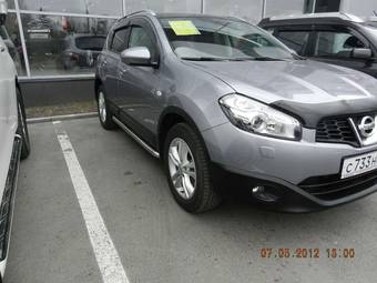 2011 Nissan Qashqai Photos