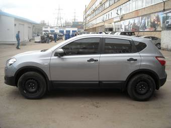 2011 Nissan Qashqai Photos