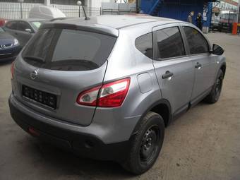 2011 Nissan Qashqai Pictures