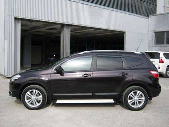 2011 Nissan Qashqai Images