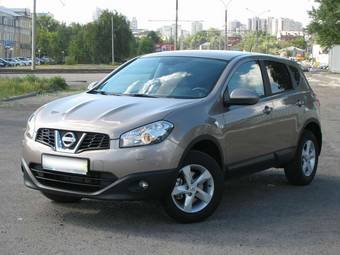 2011 Nissan Qashqai Photos