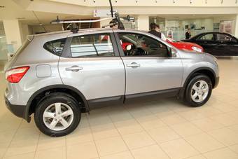 2012 Nissan Qashqai Pictures