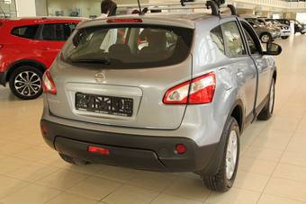2012 Nissan Qashqai Photos