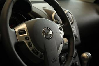 2012 Nissan Qashqai Photos