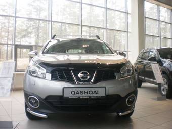 2012 Nissan Qashqai Pictures