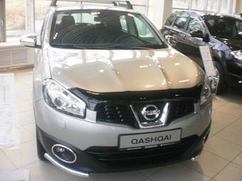 2012 Nissan Qashqai Pictures