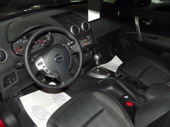 2012 Nissan Qashqai Pictures