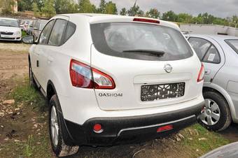 2012 Nissan Qashqai Photos