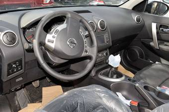 2011 Nissan QASHQAI 2 Pictures