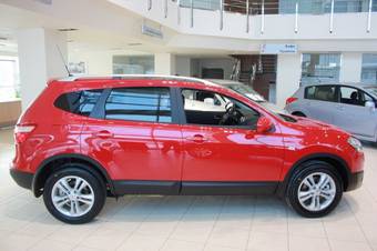 2011 Nissan QASHQAI 2 Photos