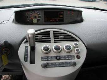 2005 Nissan Quest Photos