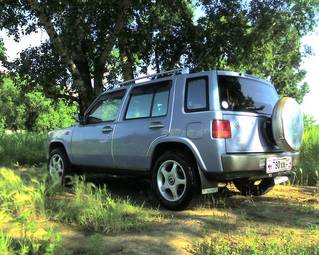 1999 Nissan Rasheen Photos