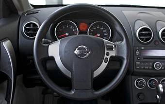 2008 Nissan Rogue Pictures