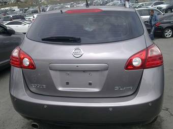 2010 Nissan Rogue Photos